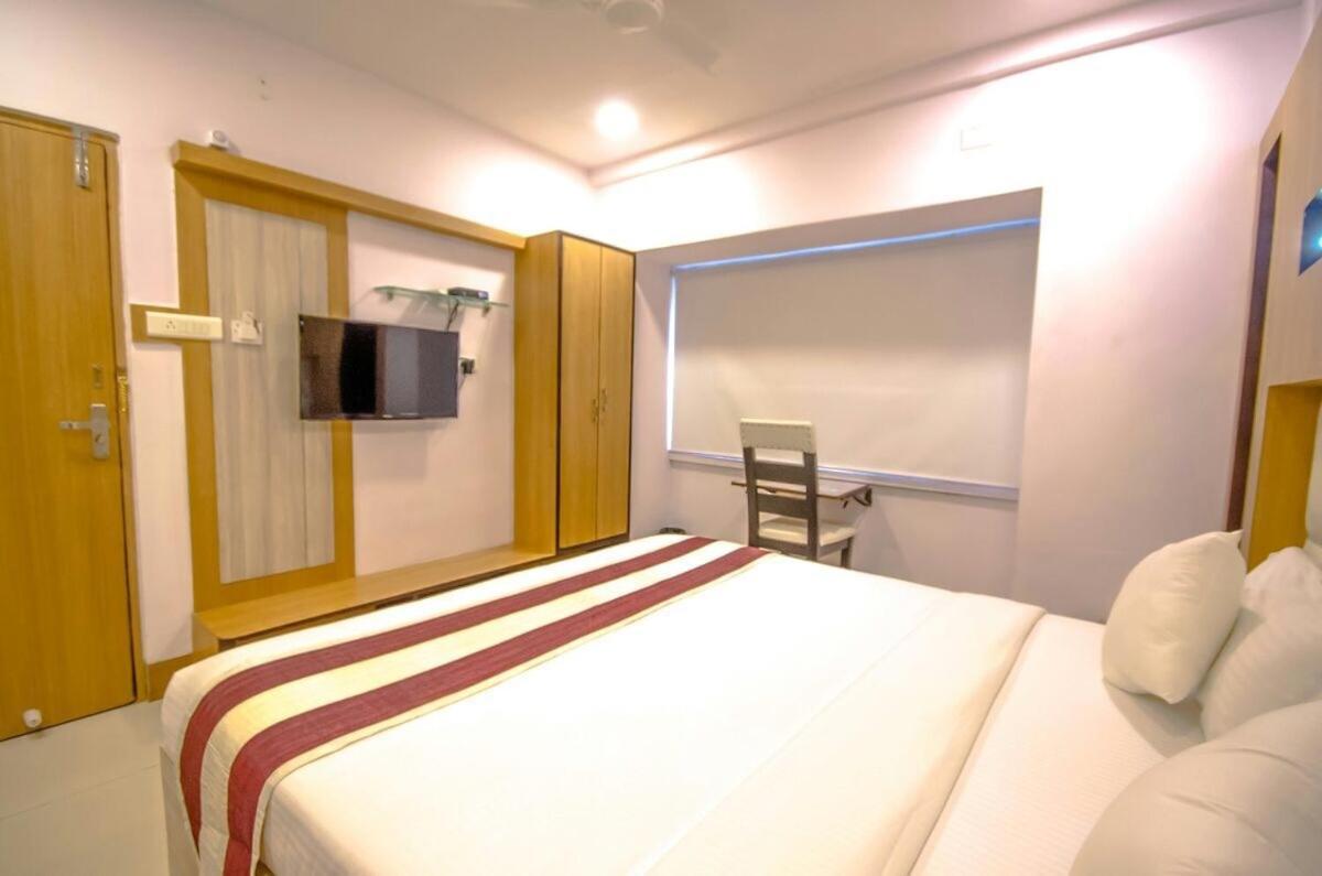 Hotel Q-Inn Καλκούτα Εξωτερικό φωτογραφία